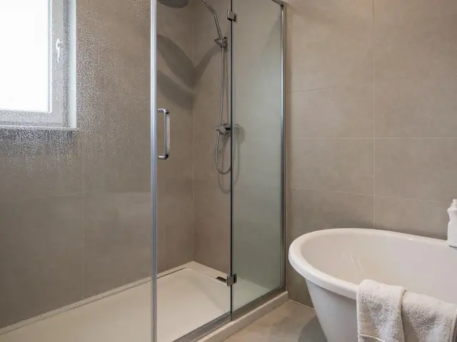 Badewanne oder Dusche? Die richtige Wahl bei der Badrenovierung