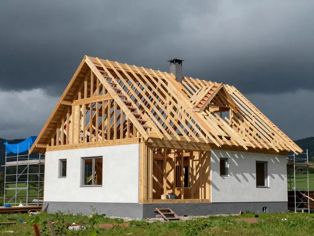 Bauleistungs- und Bauherrenhaftpflichtversicherung beim Umbau: Risiken und Kosten